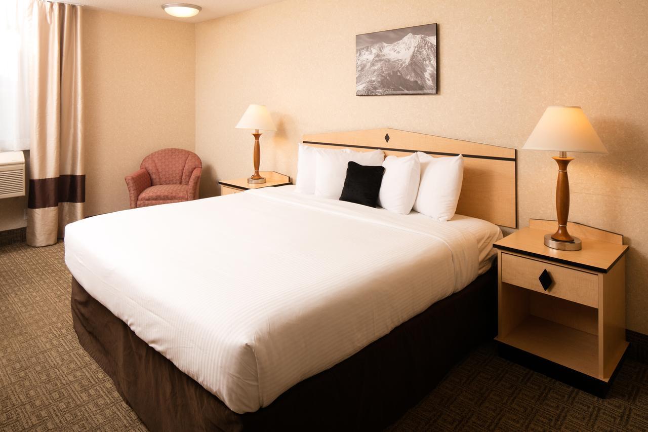 Sylo Hotel Denver Airport, A Ramada By Wyndham Aurora Exterior foto